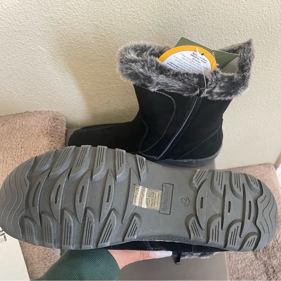 Brand New with tags Spring Step boots - Picture 3 of 5